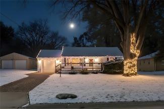 4020 SW 12th St, Des Moines, IA 50315