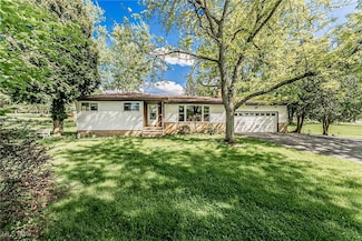 7901 Walton Rd, Bedford, OH 44146