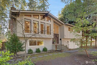 13405 NW Spirit Ct W, Silverdale, WA 98383
