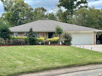 245 Lake Crescent Cir, Houma, LA 70360
