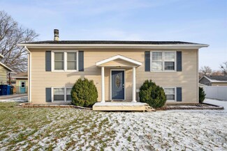 1309 Fleur Dr, Waterloo, IA 50701