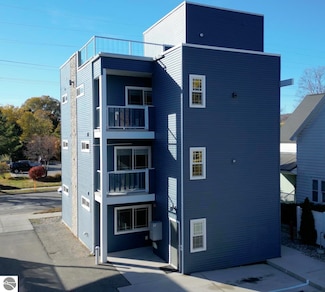 917 Third St Unit 10, Traverse City, MI 49684
