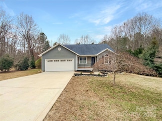 121 Purple Finch Ln, Mooresville, NC 28117