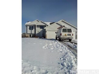1102 Marshview Ct, Braham, MN 55006