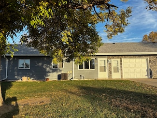 140 Juniper St, Winner, SD 57580