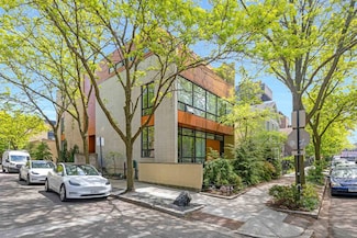 839 N Hermitage Ave Unit 101, Chicago, IL 60622