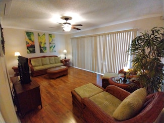 75-5719 Alii Dr Unit 211, Kailua Kona, HI 96740
