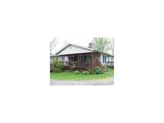 6750 E Motsinger Rd, Pekin, IN 47165