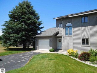 6390 Ridge Dr Unit 1, Benzonia, MI 49616