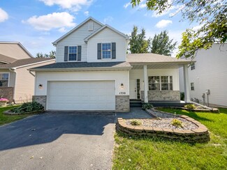 1750 Elm St, Saint Paul, MN 55110