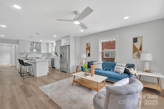 1829 Jennings St, Charlotte, NC 28216