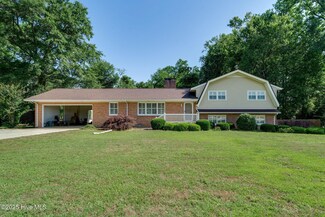 190 Halls Pond Rd, Rose Hill, NC 28458