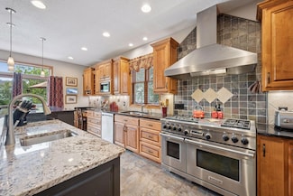 16917 73rd Place N, Maple Grove, MN 55311