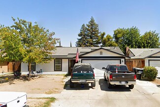 2124 S Conyer Ct, Visalia, CA 93277