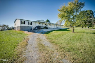 228 Midway St, Saltville, VA 24370