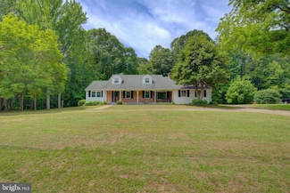 8406 Cedar Ln, King George, VA 22485