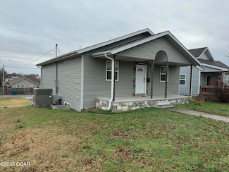 2321 S Picher Ave, Joplin, MO 64804