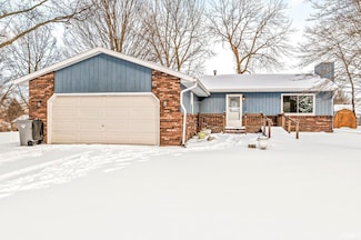 606 Claudia Ln, Middlebury, IN 46540
