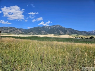 2007 Chapel Rd, Swan Valley, ID 83449
