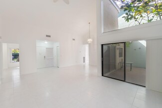 6090 Aloma Ln, Boca Raton, FL 33433