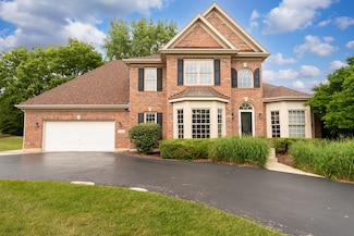 4308 Royal Windyne Ct, Saint Charles, IL 60174