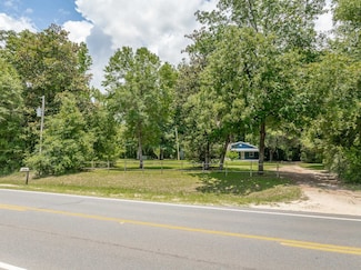 1330 Doctor Martin Luther King Junior Memorial Rd, Crawfordville, FL 32327