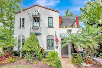 447 Giralda Ave, Coral Gables, FL 33134