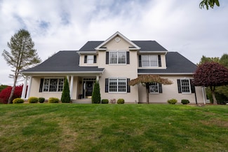 26 Myrtlewood Dr, Milford, CT 06461