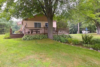 2165 Hillside Dr, Beaverton, MI 48612