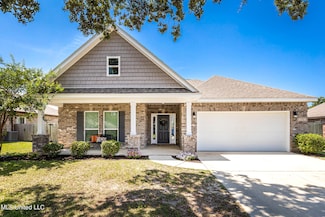 173 Saltmeadow Cir, Ocean Springs, MS 39564