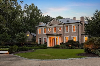 3560 Ridgewood Rd NW, Atlanta, GA 30327