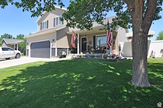 2113 E Juniper Dr, Eagle Mountain, UT 84005