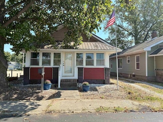 334 S Jackson St, Oakland City, IN 47660