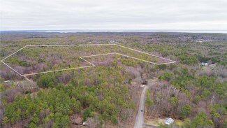 7 Josiah Currier Rd, Cape Neddick, ME 03902