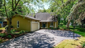392 Bent Tree Dr, Aurora, OH 44202