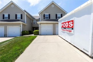 8106 N Lawn Ave, Kansas City, MO 64119