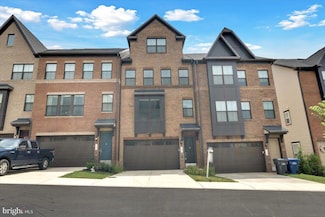 7215 Mountaineer Dr, Hybla Valley, VA 22306