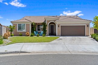 3028 Markham St, Tulare, CA 93274
