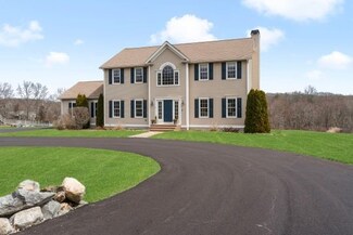 919 Seven Mile Rd, Cranston, RI 02920