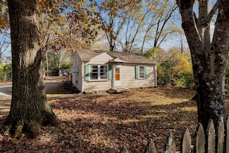 158 37th Ave N, Nashville, TN 37209