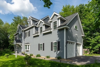 16 Border Rd, Reading, MA 01867