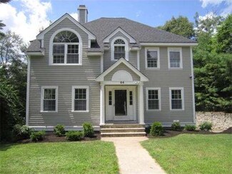 64 Middlebury Ln, Beverly, MA 01915