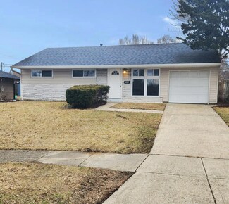 8840 Grenada Dr, Cincinnati, OH 45231