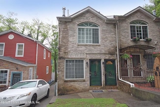 148 Hillside Ave, Staten Island, NY 10304