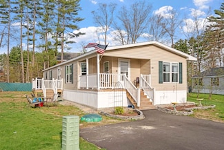 10 N Emperor Dr, Concord, NH 03303