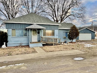 115 Cook Ave, Chaffee, MO 63740