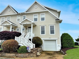 564 Riverside Dr, Lancaster, VA 22503
