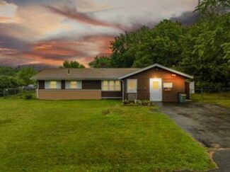 157 Tina Ave, Brockton, MA 02302