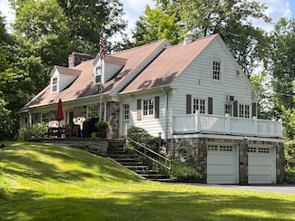 1569 Hudson Rd, Hillsdale, MI 49242