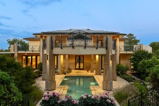 12921 Tripoli Ct, Los Altos Hills, CA 94022